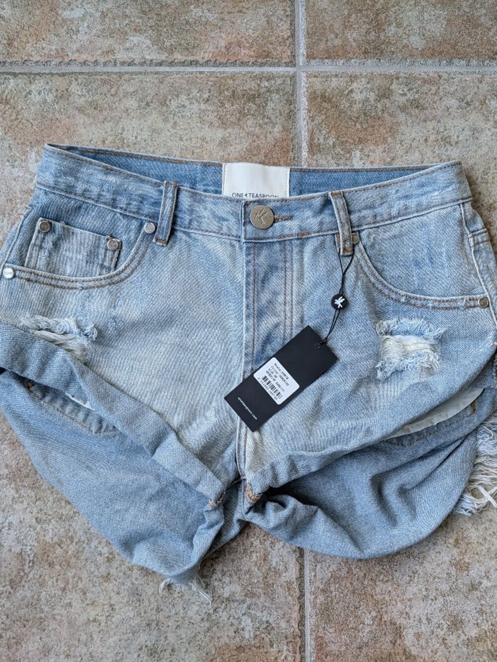 NWT One Teaspoon Bandits - Low Waist Cut Off Denim Shorts in Hendrixe - Size 26